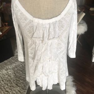 White 3/4 sleeve ruffle pattern cotton shirt